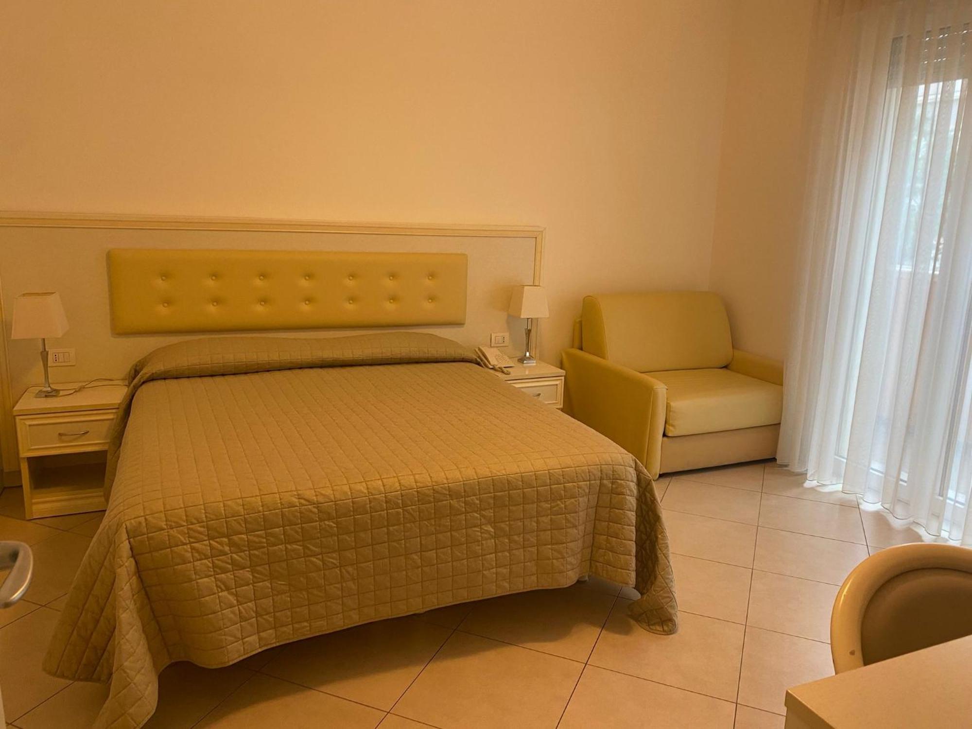 Residence Suite Smeraldo Riccione Exterior foto