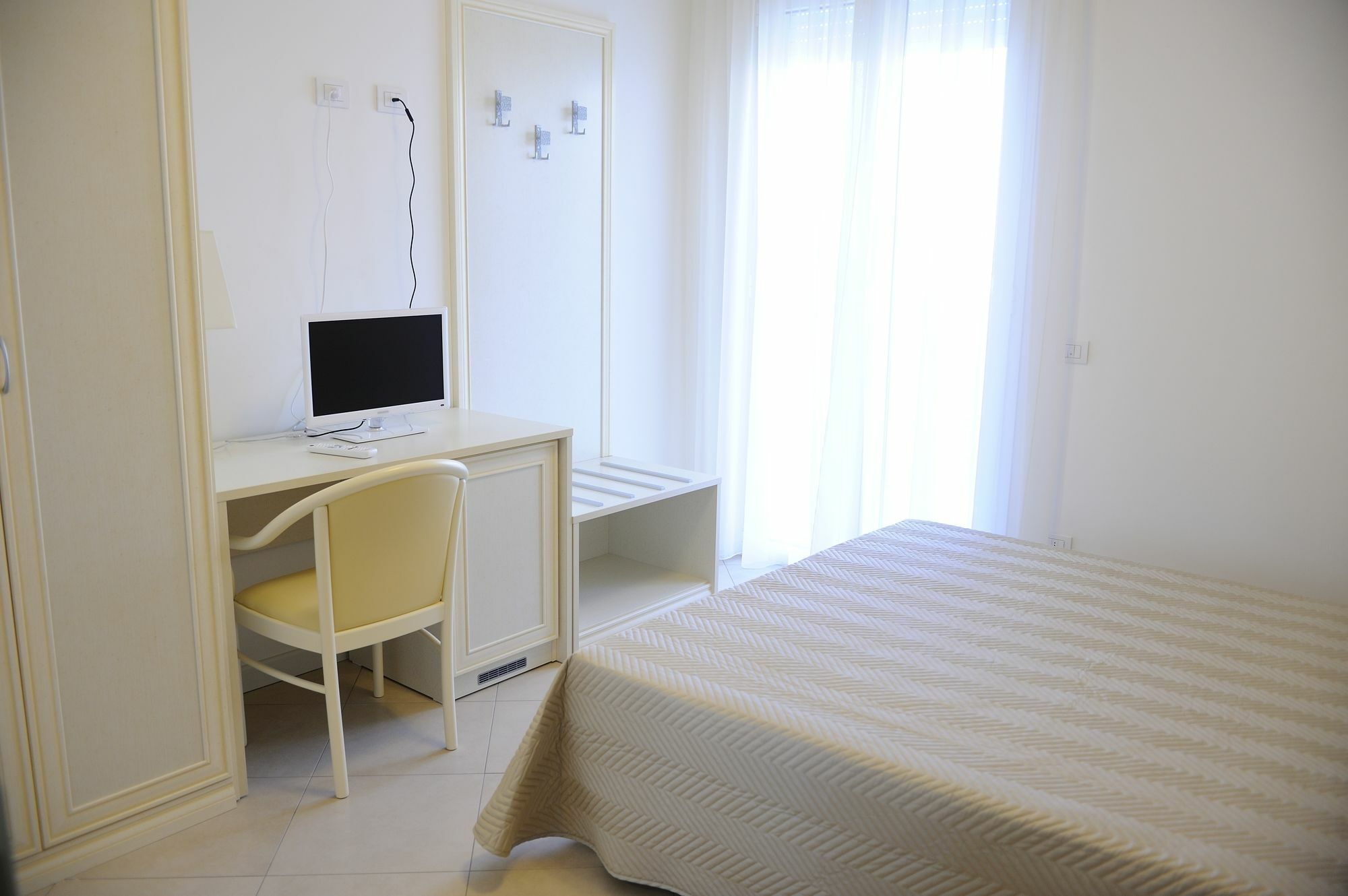 Residence Suite Smeraldo Riccione Exterior foto